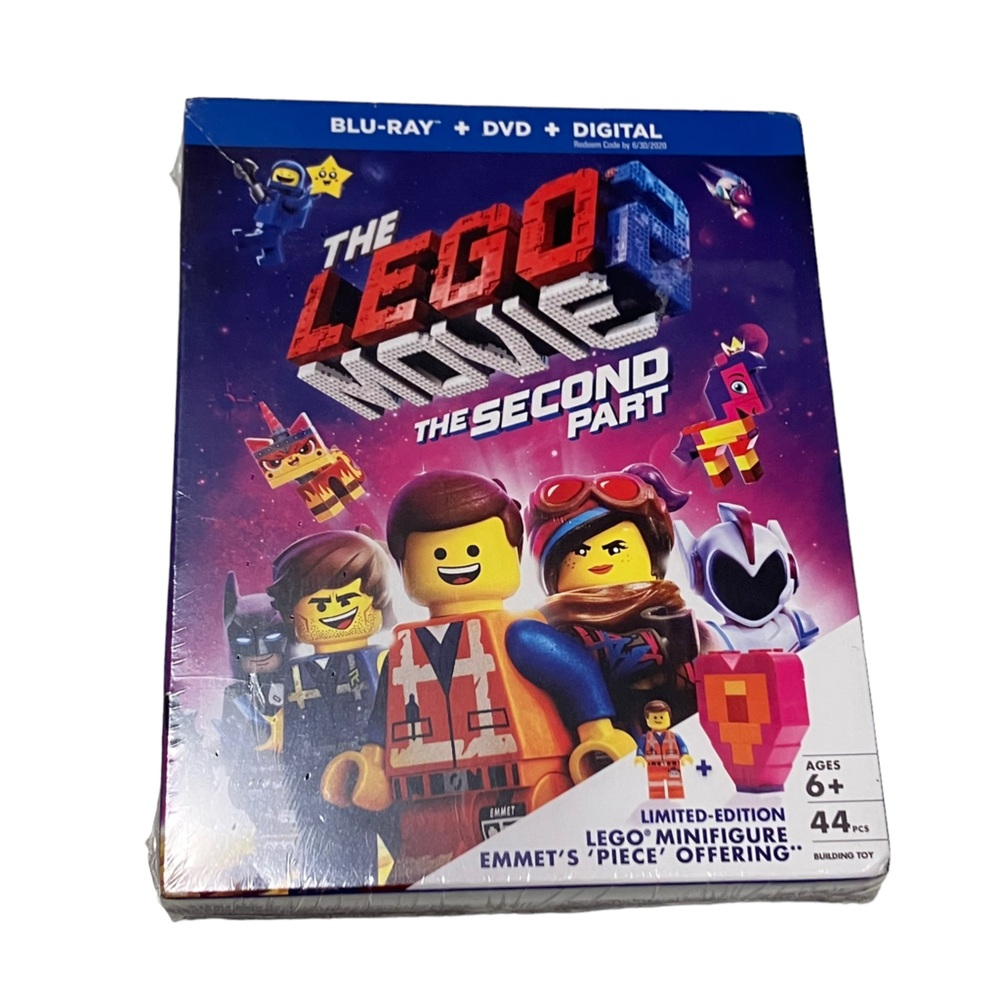 NEW The Lego Movie 2 Blu-Ray DVD & Digital with Minifigure
